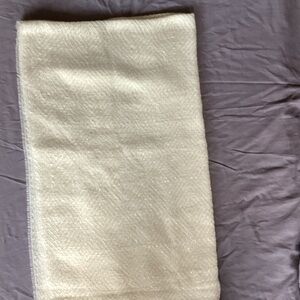 Shiraleah Light Cream Textured Scarf